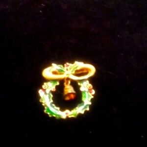 Vintage Holiday Brooch